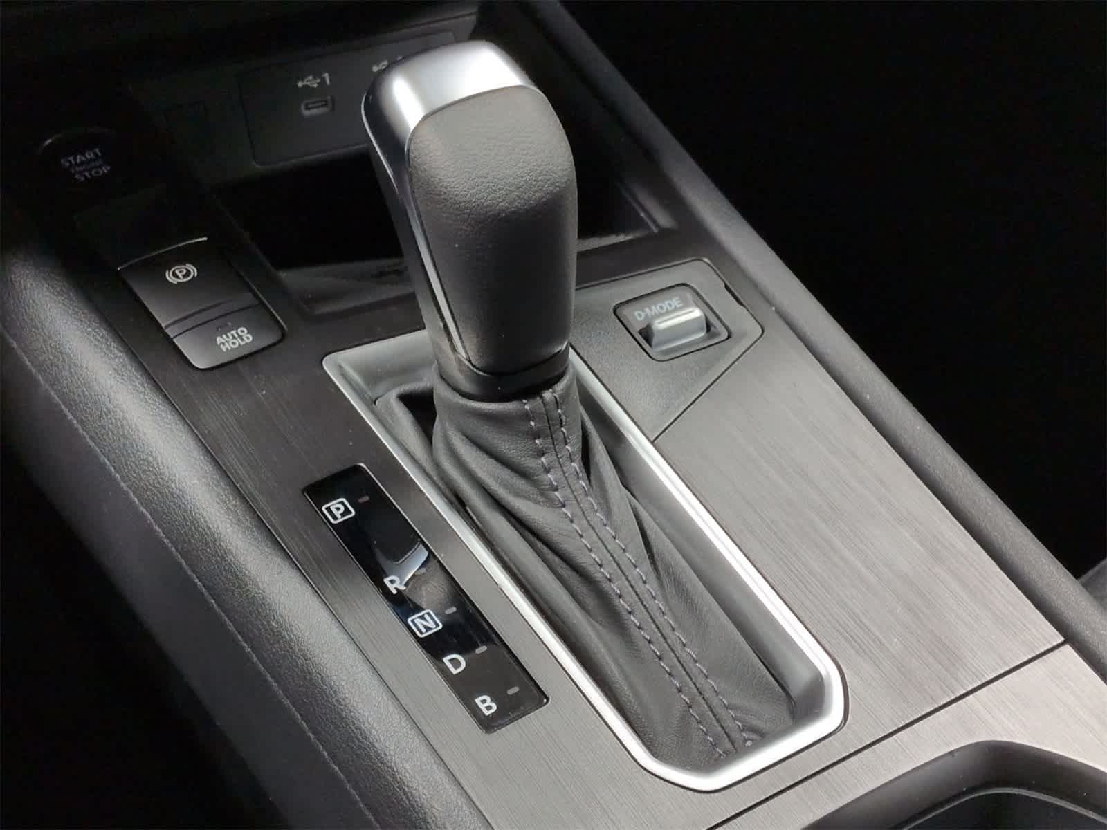 Thumbnail: 2026 Nissan Kicks - 32