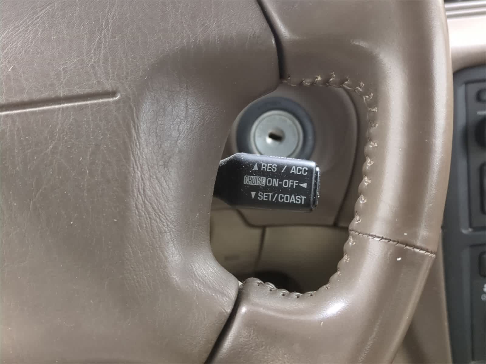 Thumbnail: 1999 Toyota Camry - 25