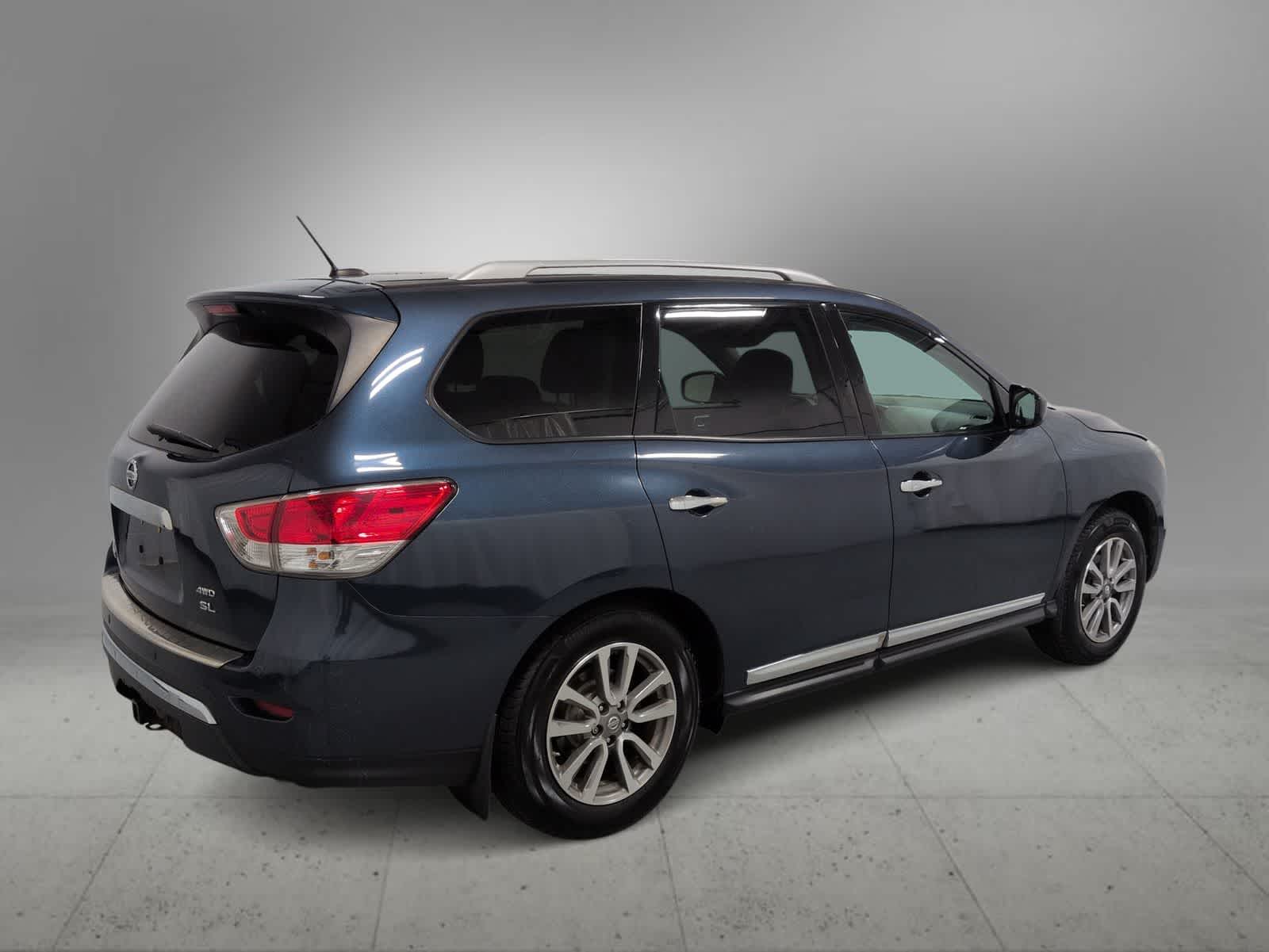 Thumbnail: 2014 Nissan Pathfinder - 8