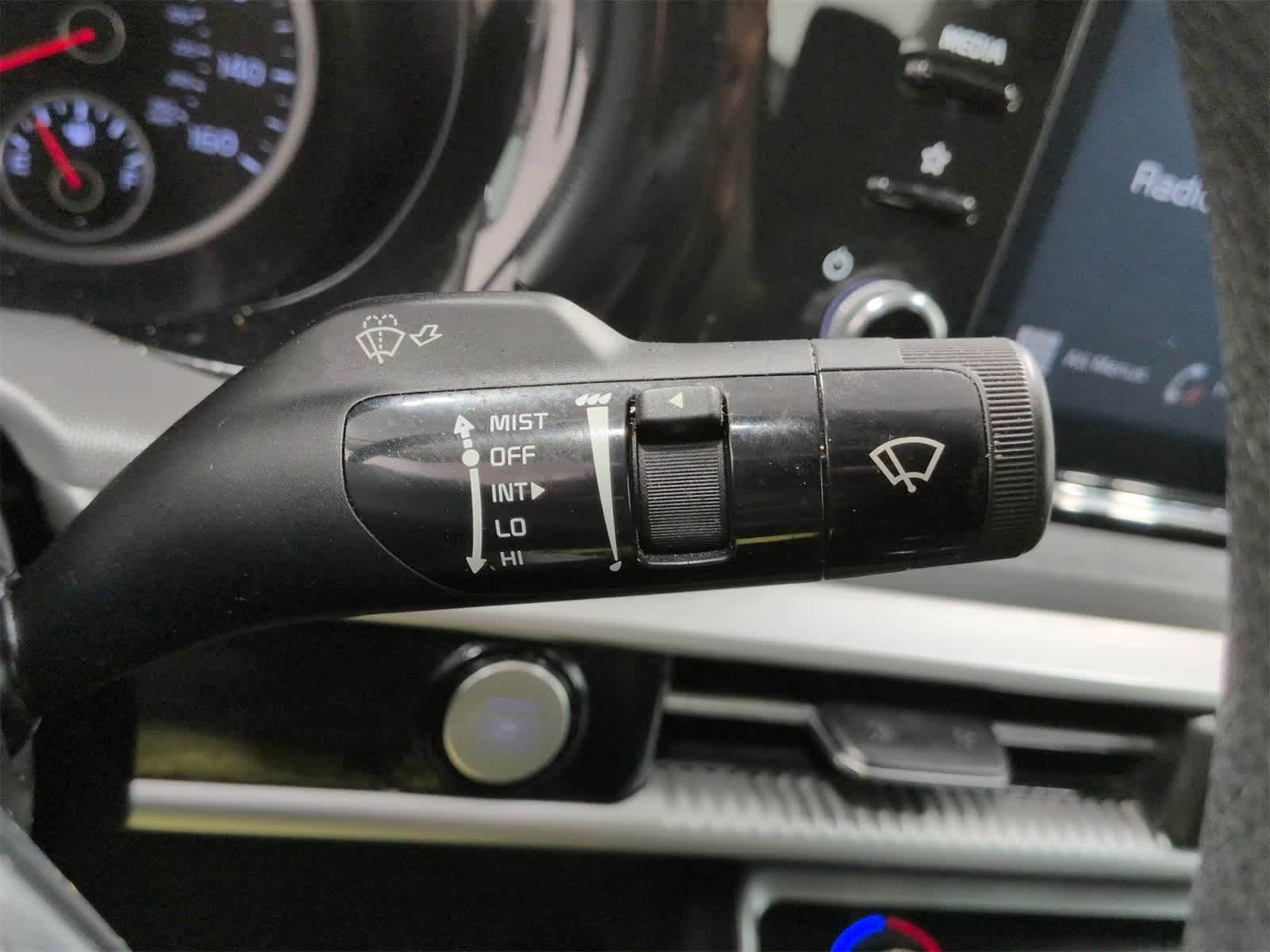 Thumbnail: 2022 Kia K5 - 26