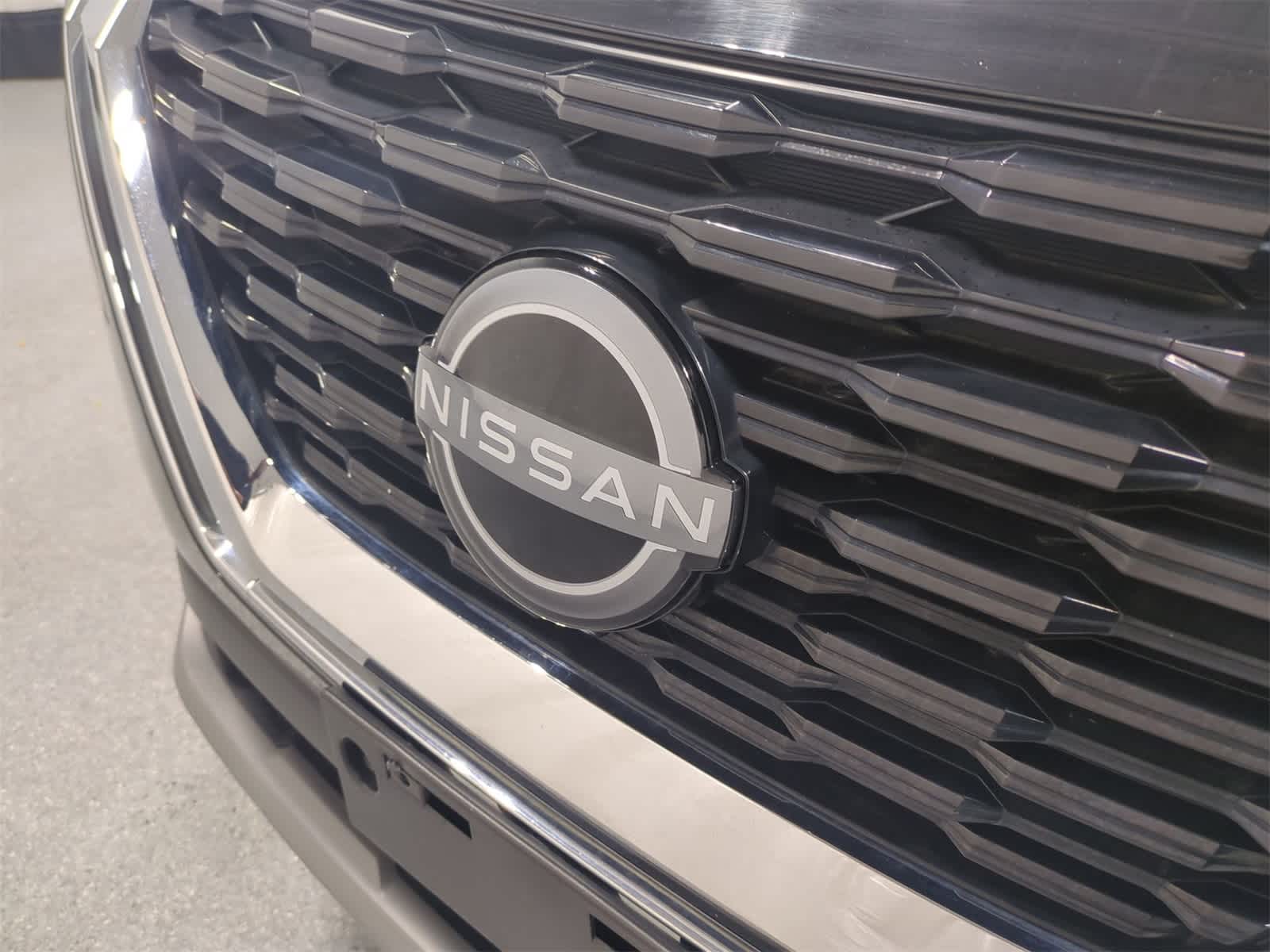 Thumbnail: 2023 Nissan Rogue - 12