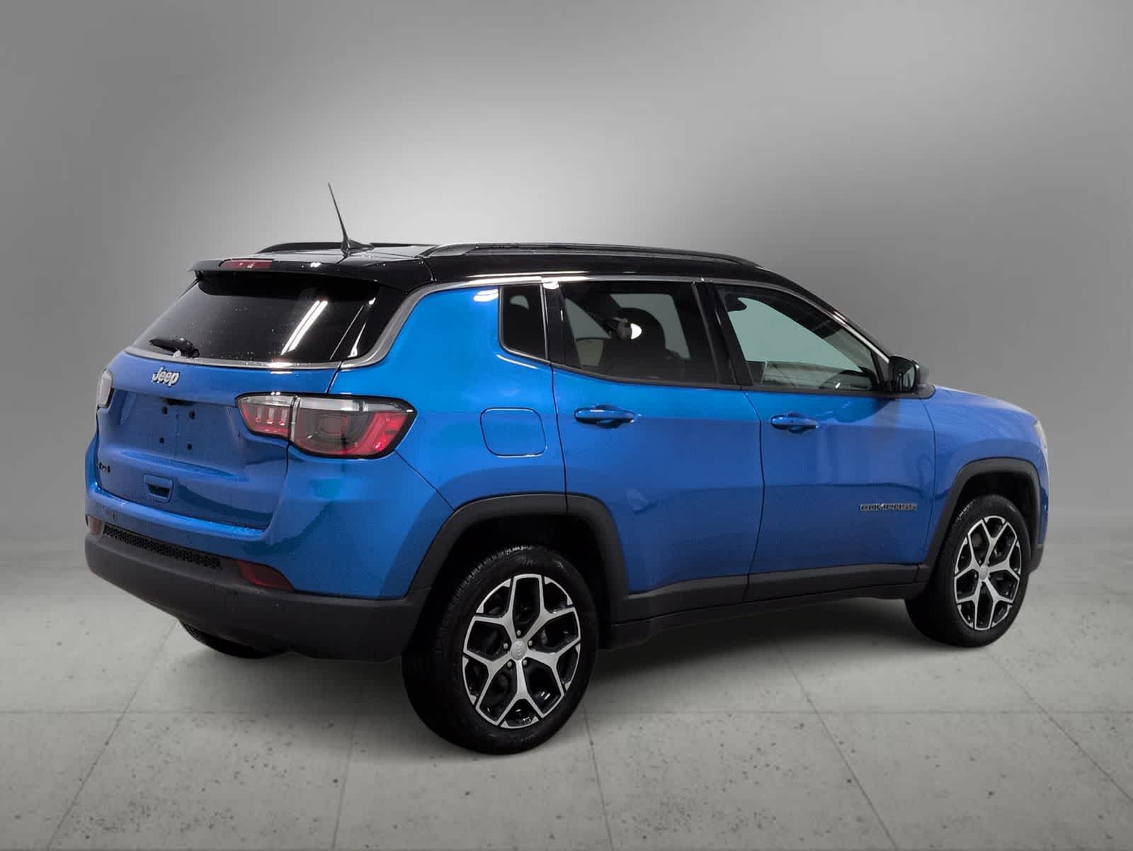 Thumbnail: 2024 Jeep Compass - 8