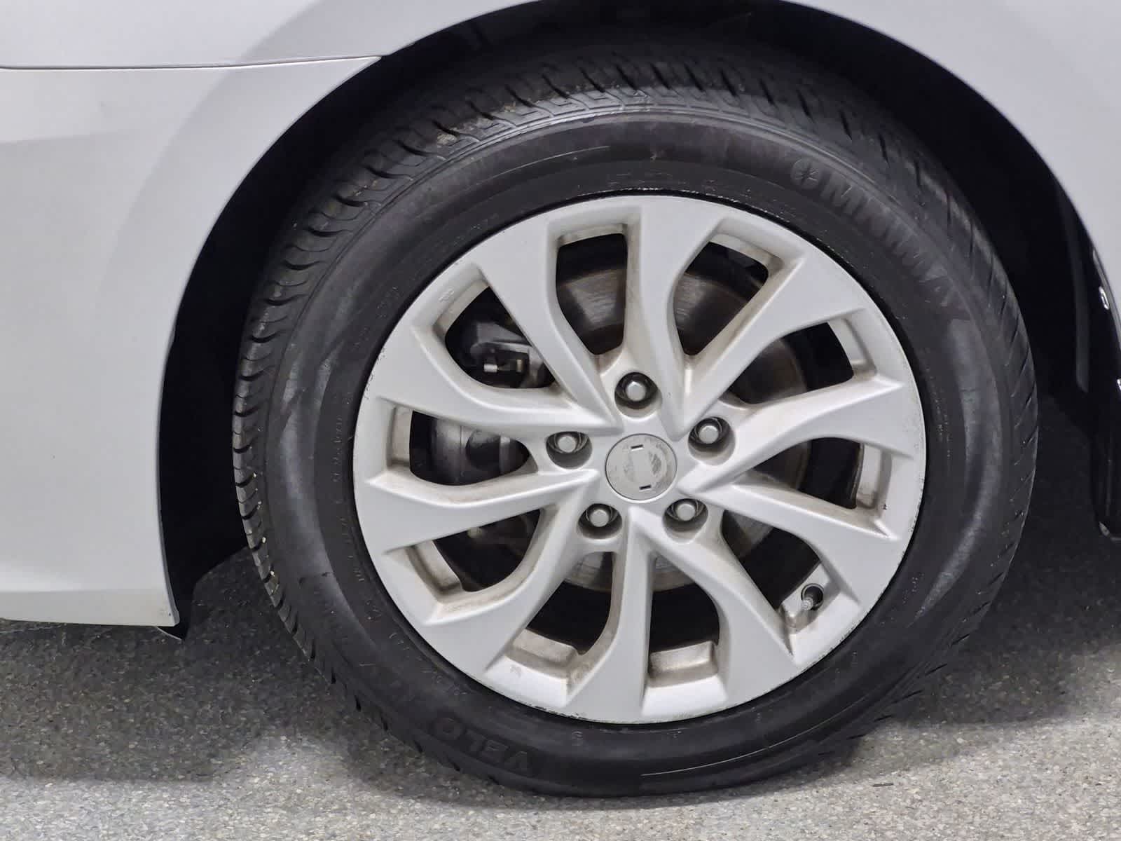 Thumbnail: 2018 Nissan Sentra - 21
