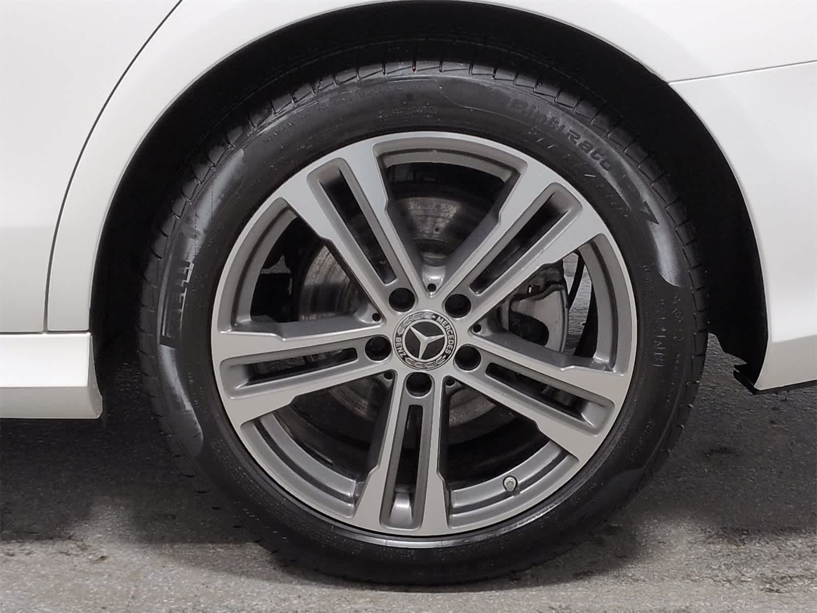 Thumbnail: 2021 Mercedes-Benz E-Class - 14