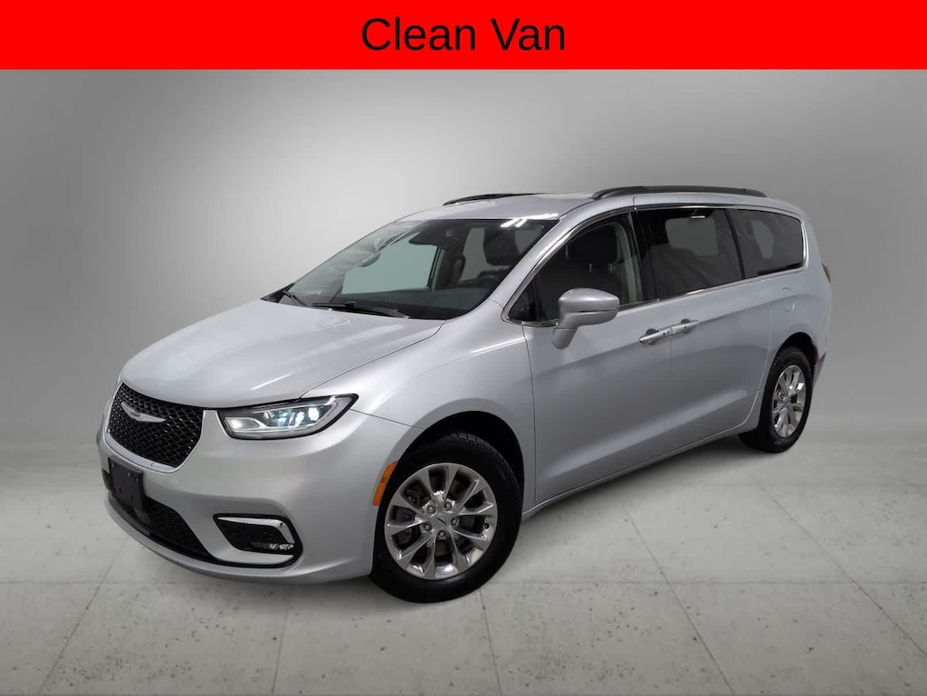 Used 2022 Chrysler Pacifica Touring L Van Passenger Van