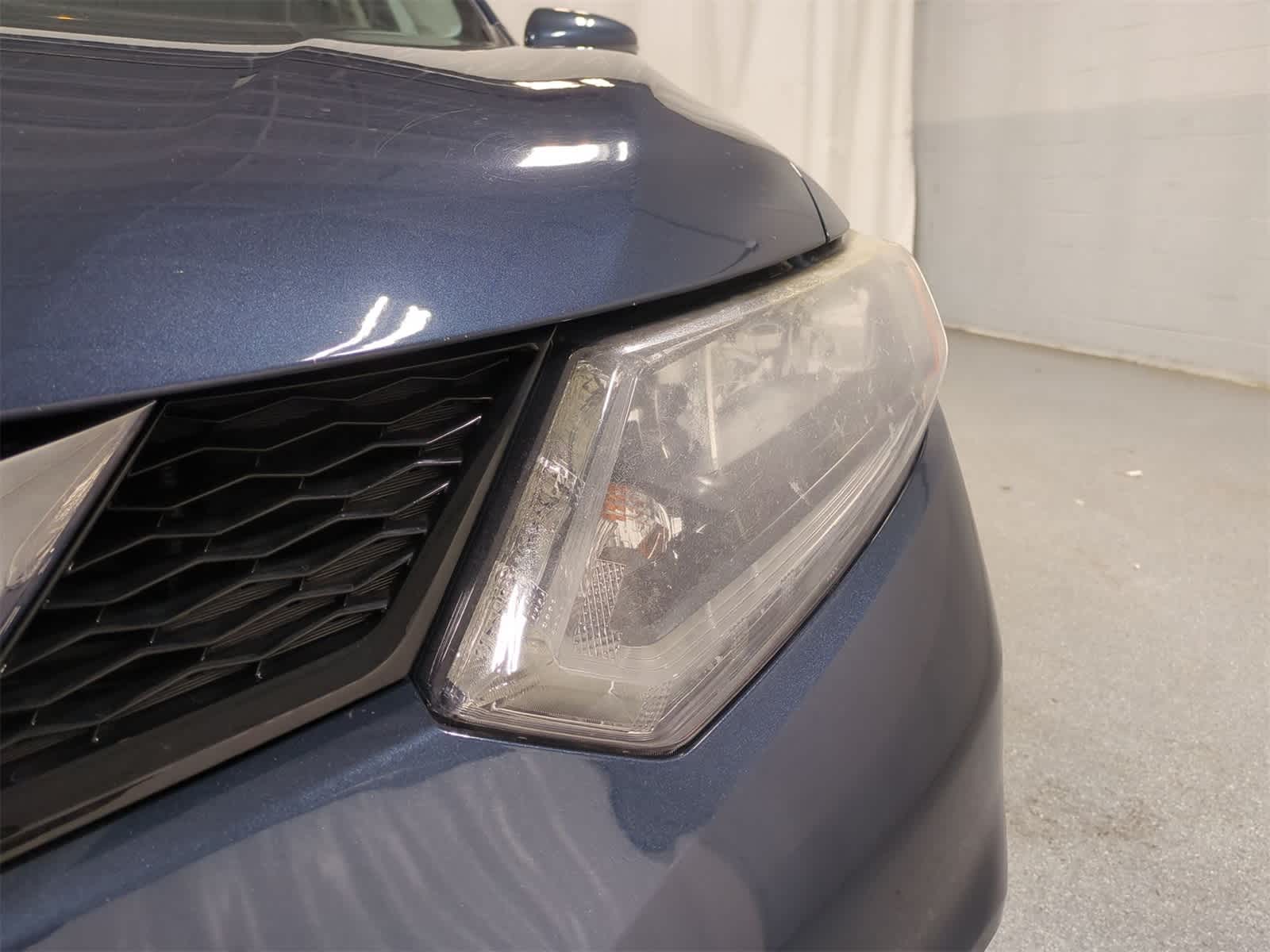 Thumbnail: 2016 Nissan Rogue - 11