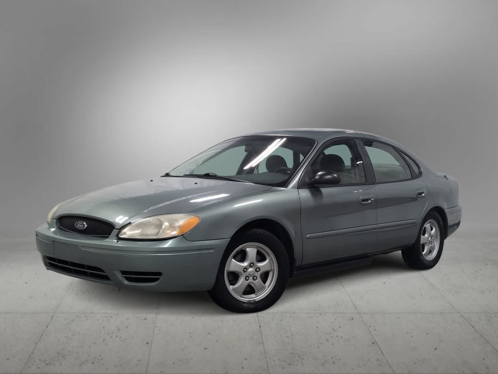 2006 Ford Taurus SE -
                  Farmington Hills, MI