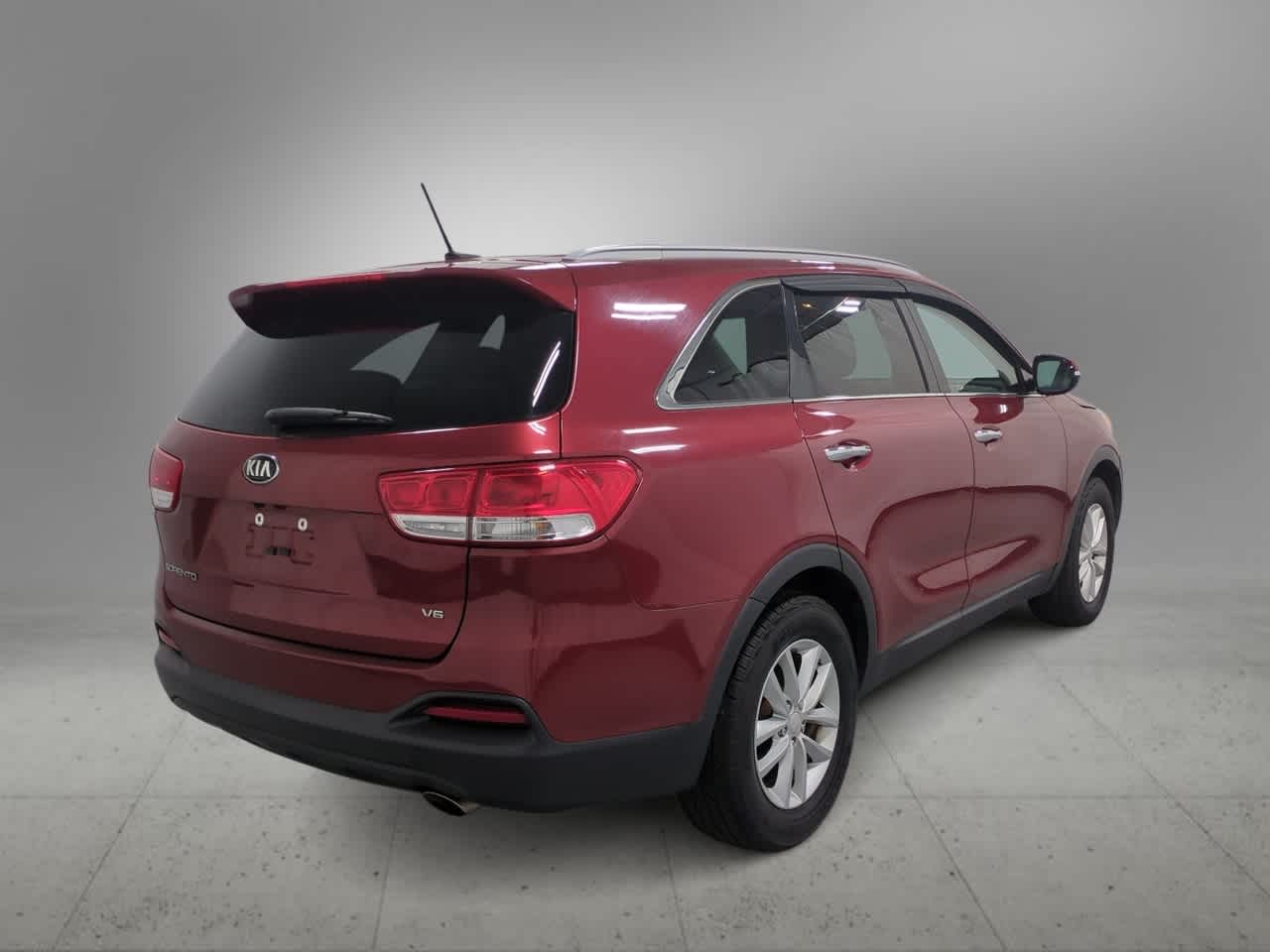 Thumbnail: 2017 Kia Sorento - 8