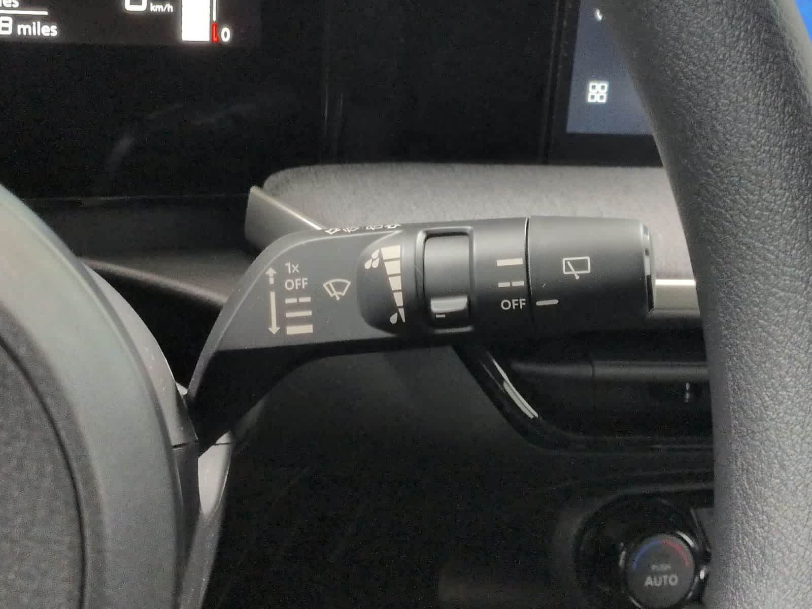 Thumbnail: 2026 Nissan Kicks - 25