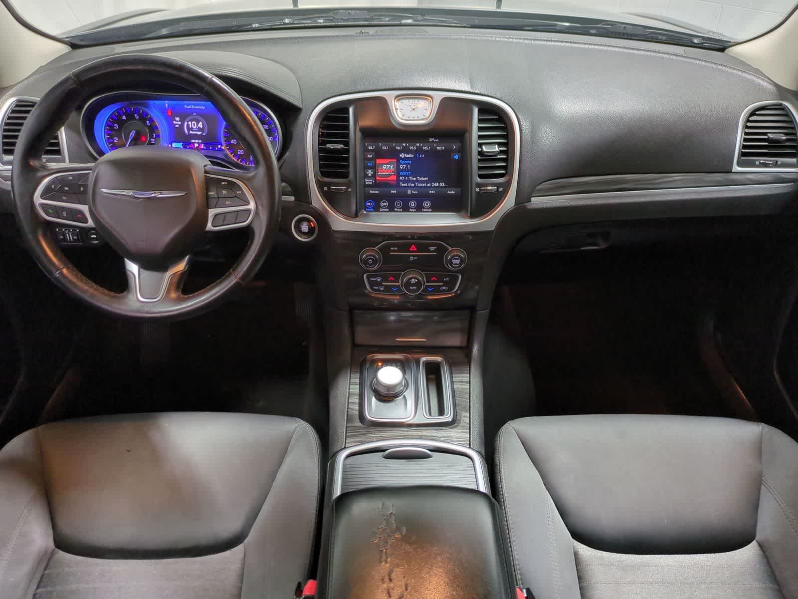 Thumbnail: 2022 Chrysler 300 - 15