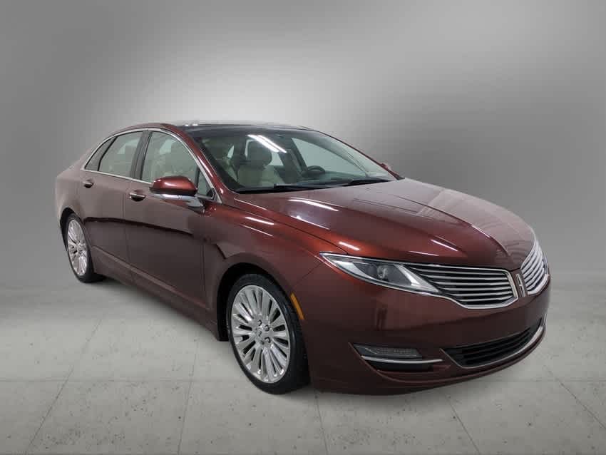 Used 2016 Lincoln MKZ Base with VIN 3LN6L2J90GR606561 for sale in Farmington, MI