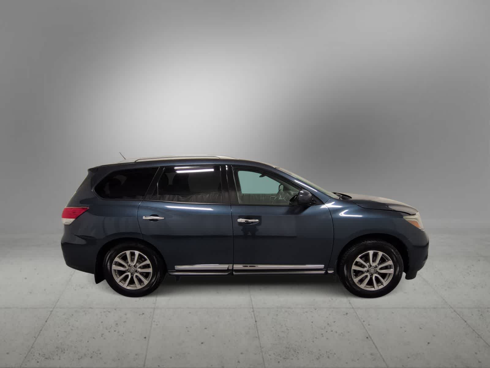 Thumbnail: 2014 Nissan Pathfinder - 9