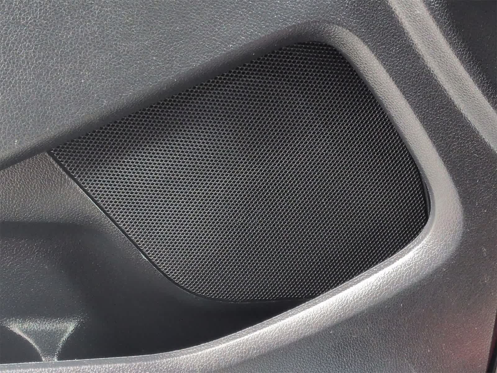 Thumbnail: 2016 Ford Explorer - 33