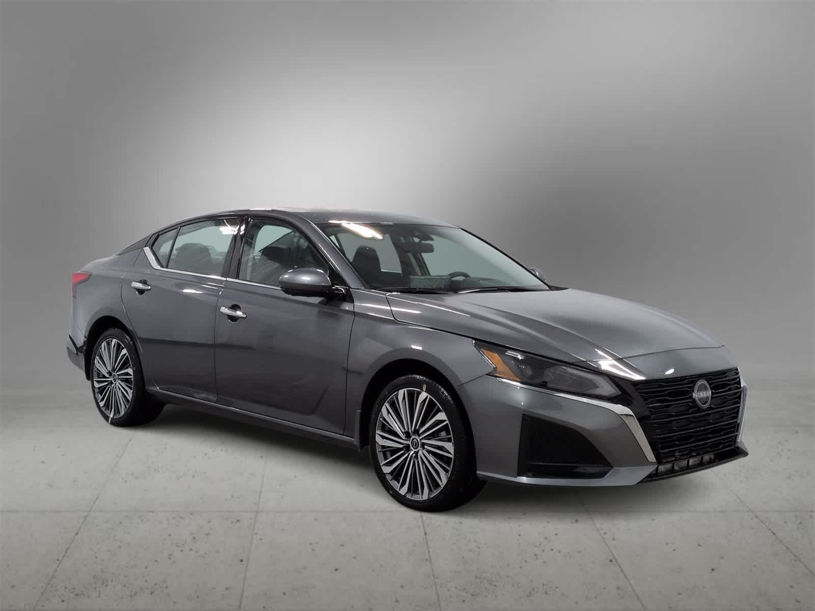 Thumbnail: 2025 Nissan Altima - 2