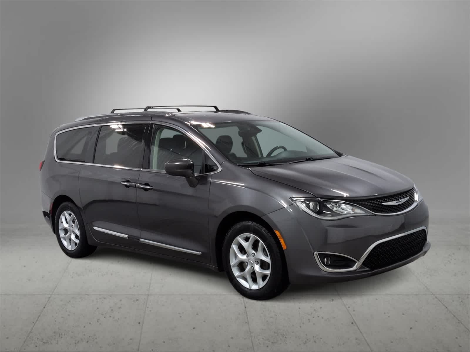 Thumbnail: 2018 Chrysler Pacifica - 2