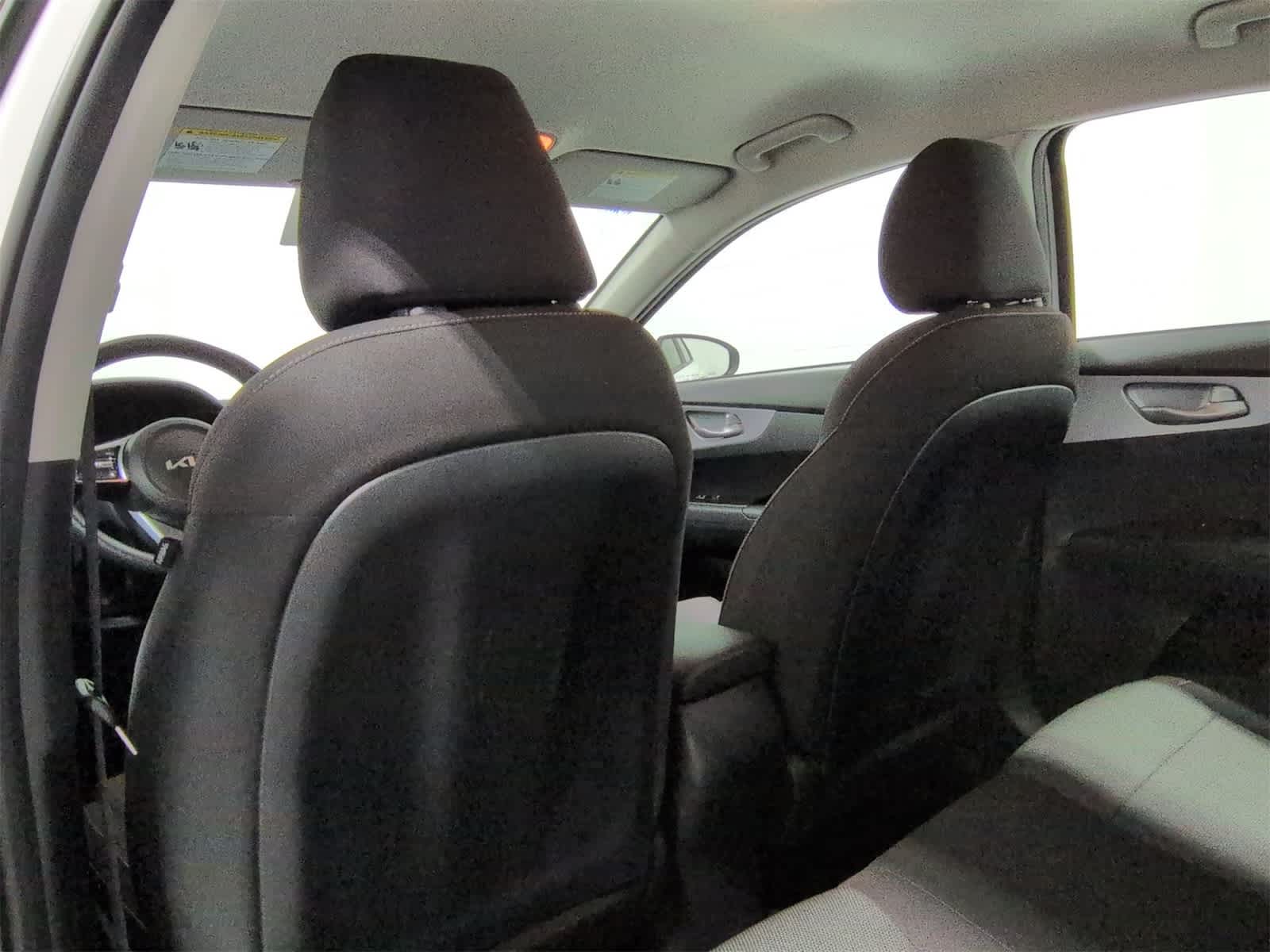 Thumbnail: 2023 Kia Forte - 19