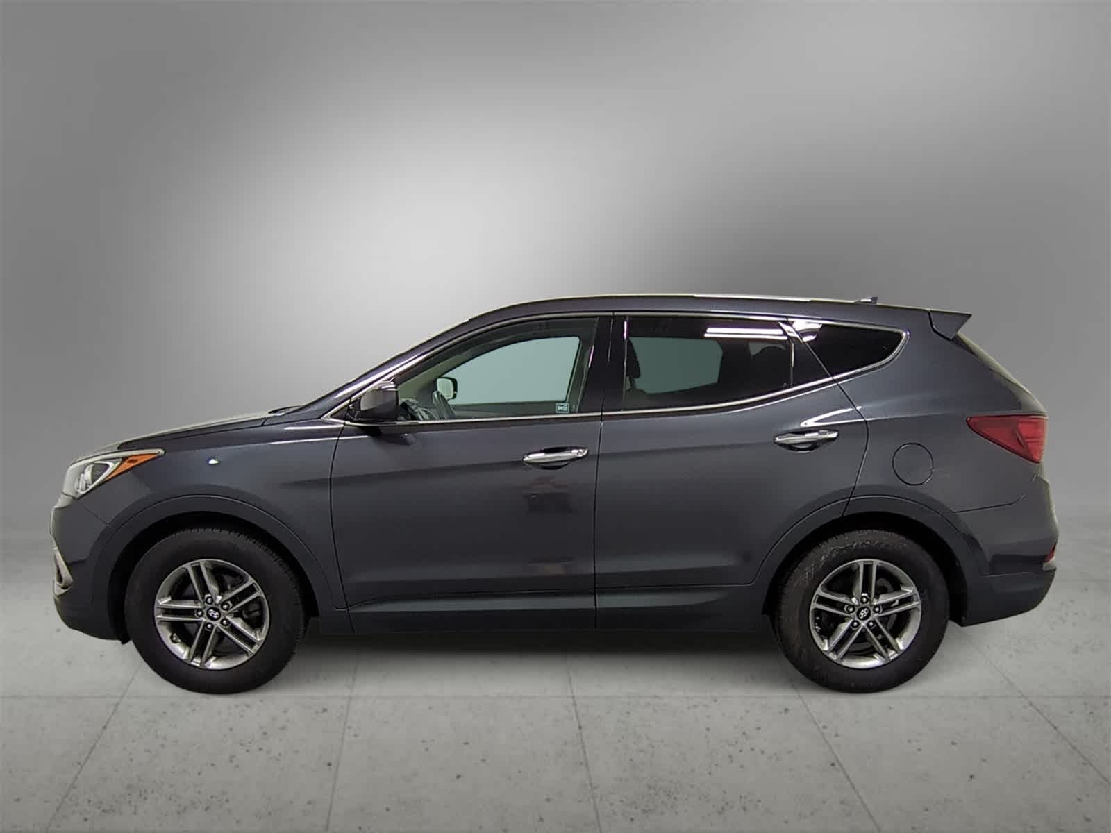 Thumbnail: 2017 Hyundai Santa Fe - 5