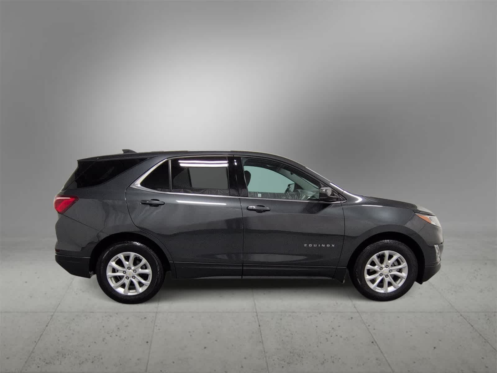 Thumbnail: 2019 Chevrolet Equinox - 9