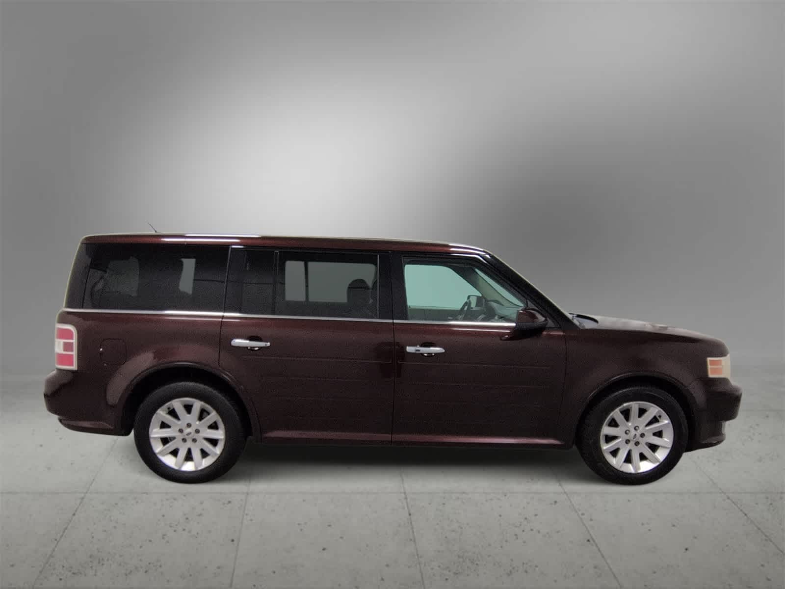Thumbnail: 2012 Ford Flex - 9