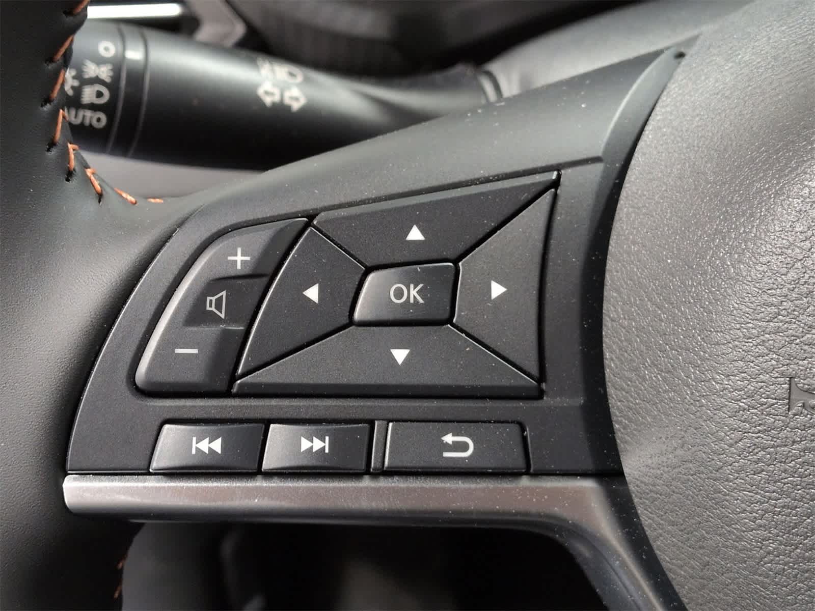 Thumbnail: 2025 Nissan Sentra - 24