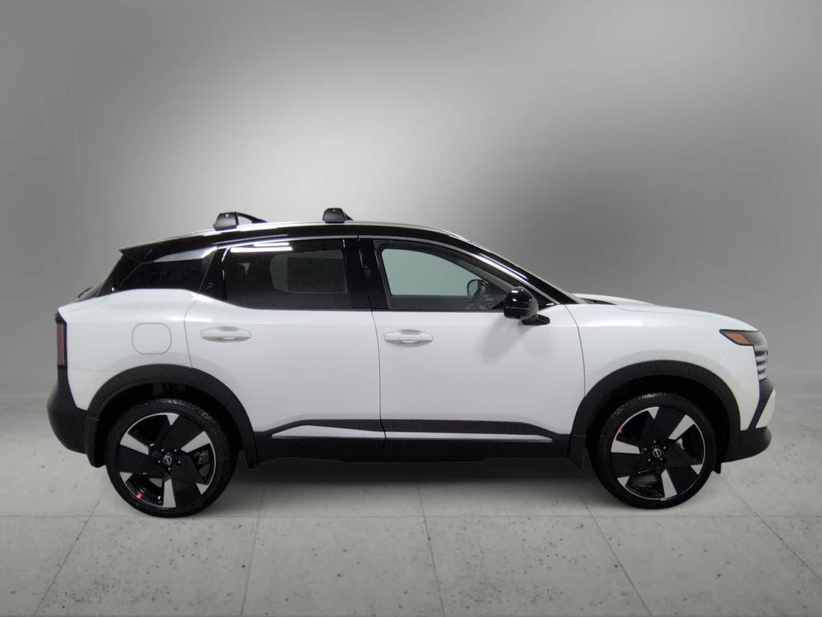 Thumbnail: 2026 Nissan Kicks - 9