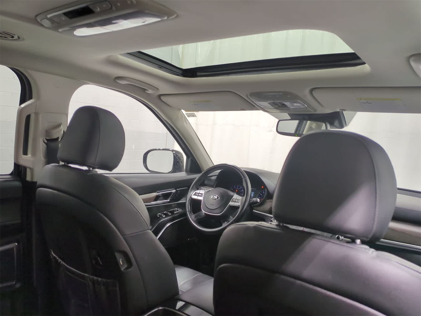 Thumbnail: 2020 Kia Telluride - 23