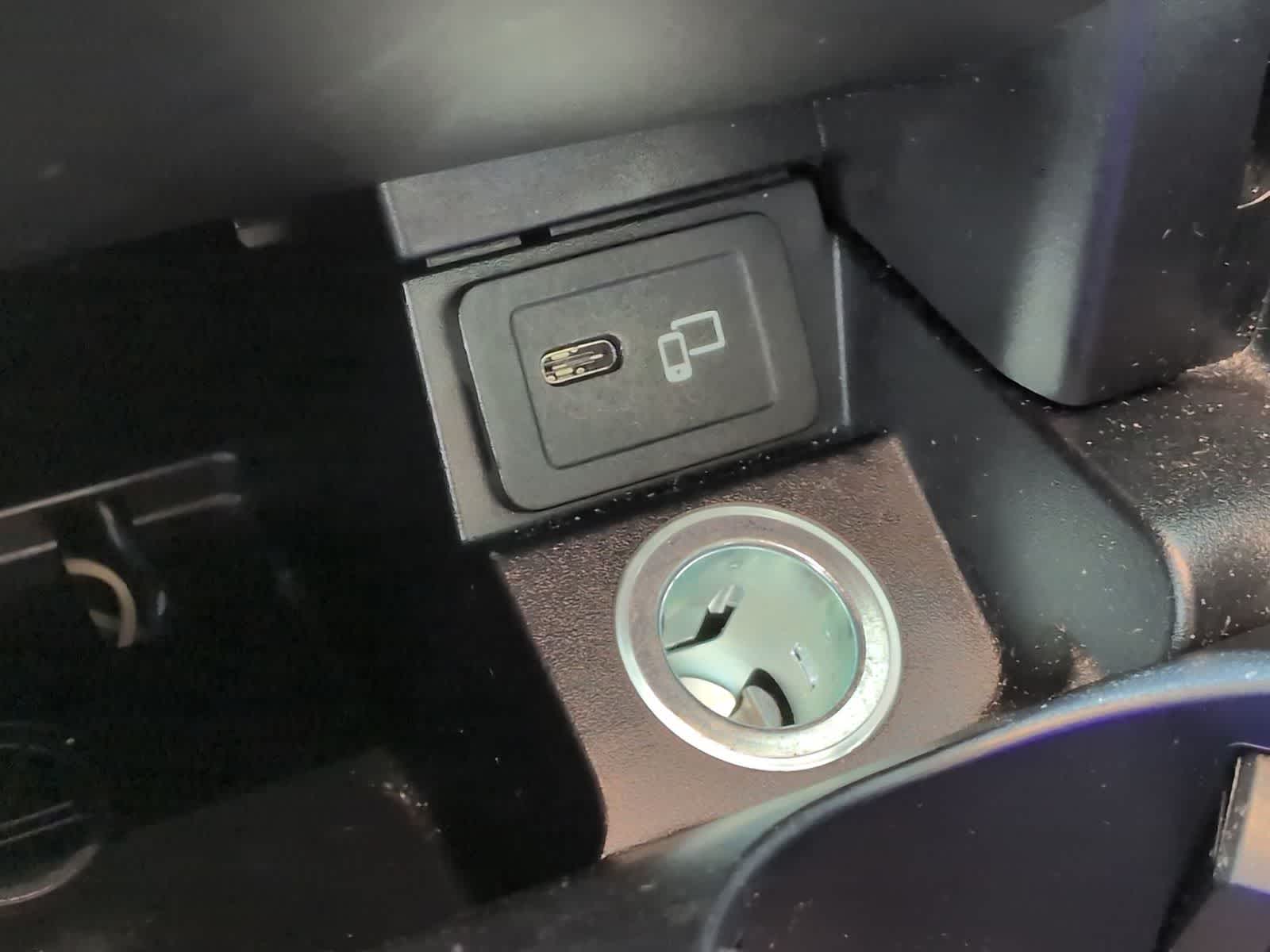 Thumbnail: 2021 Mercedes-Benz E-Class - 34