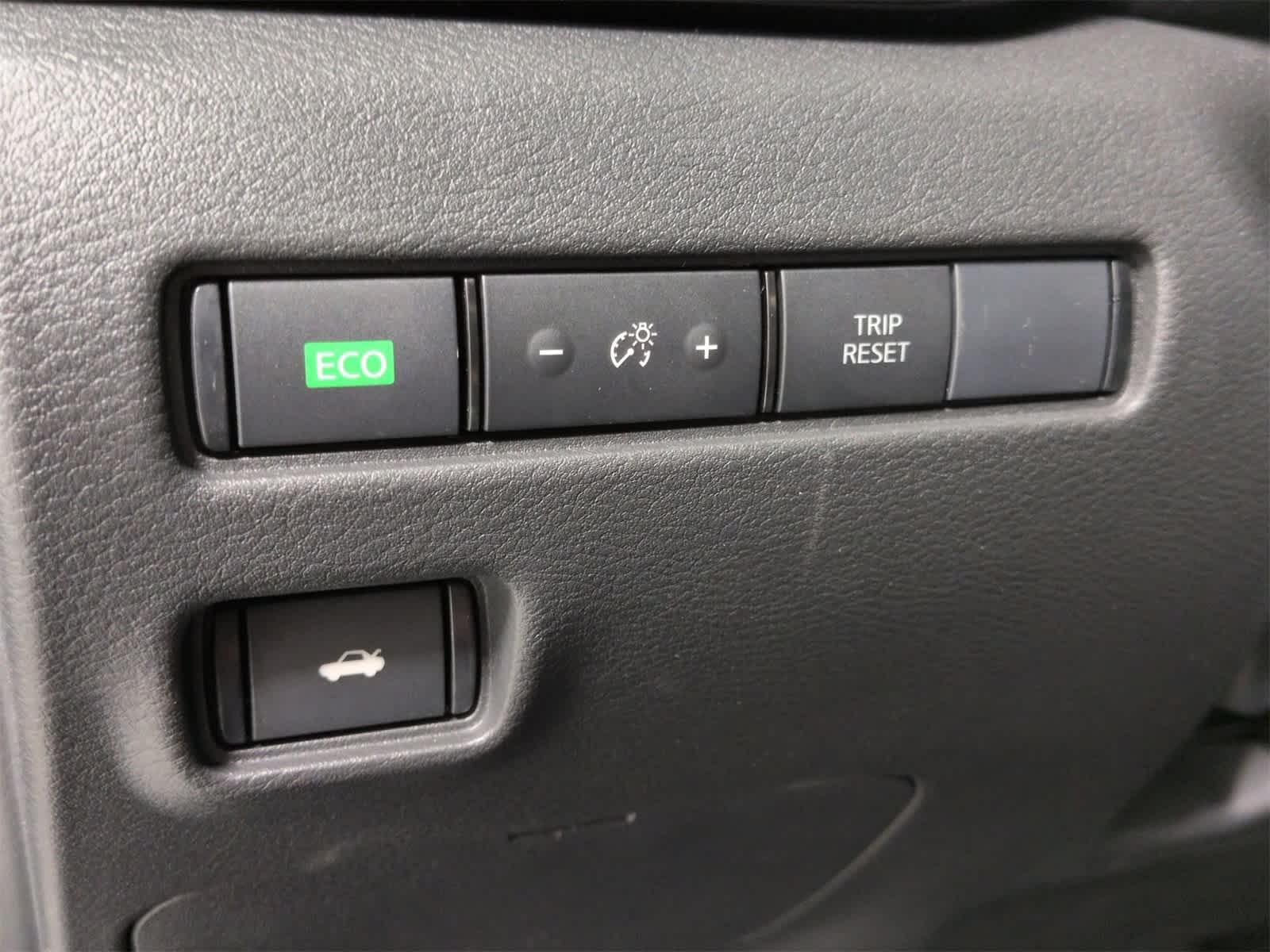 Thumbnail: 2025 Nissan Sentra - 18