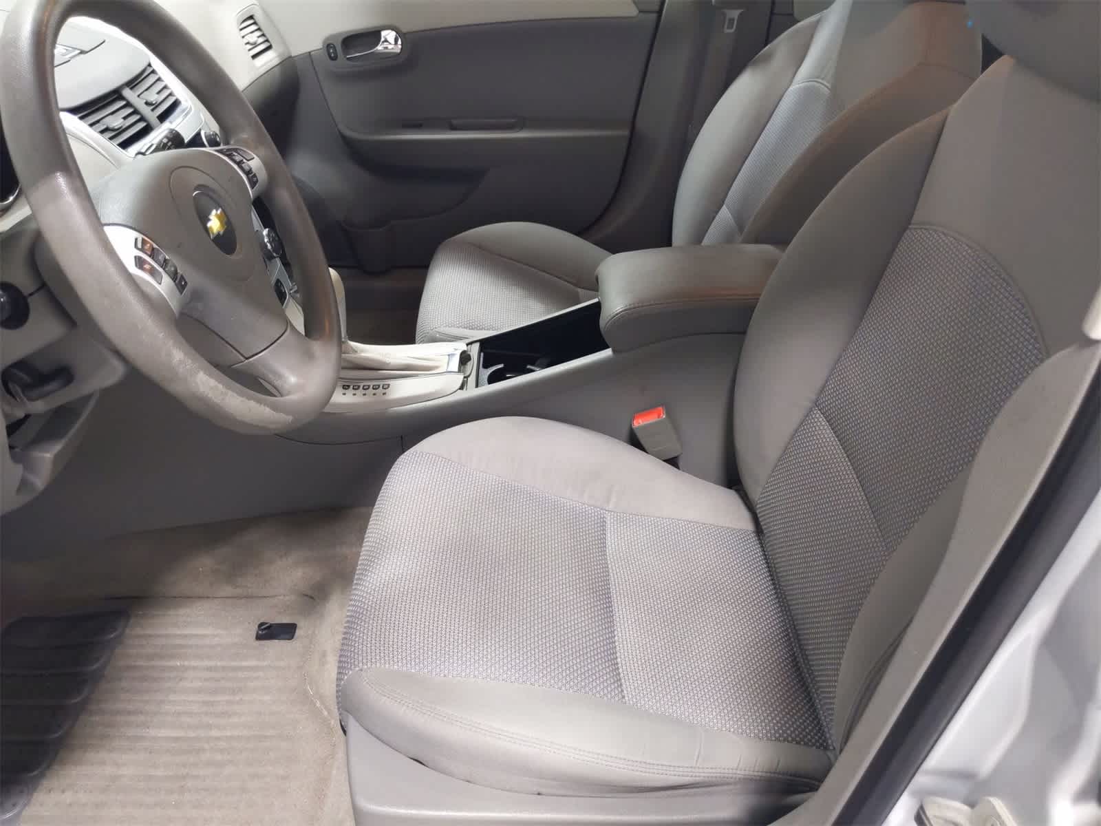 Thumbnail: 2011 Chevrolet Malibu - 15