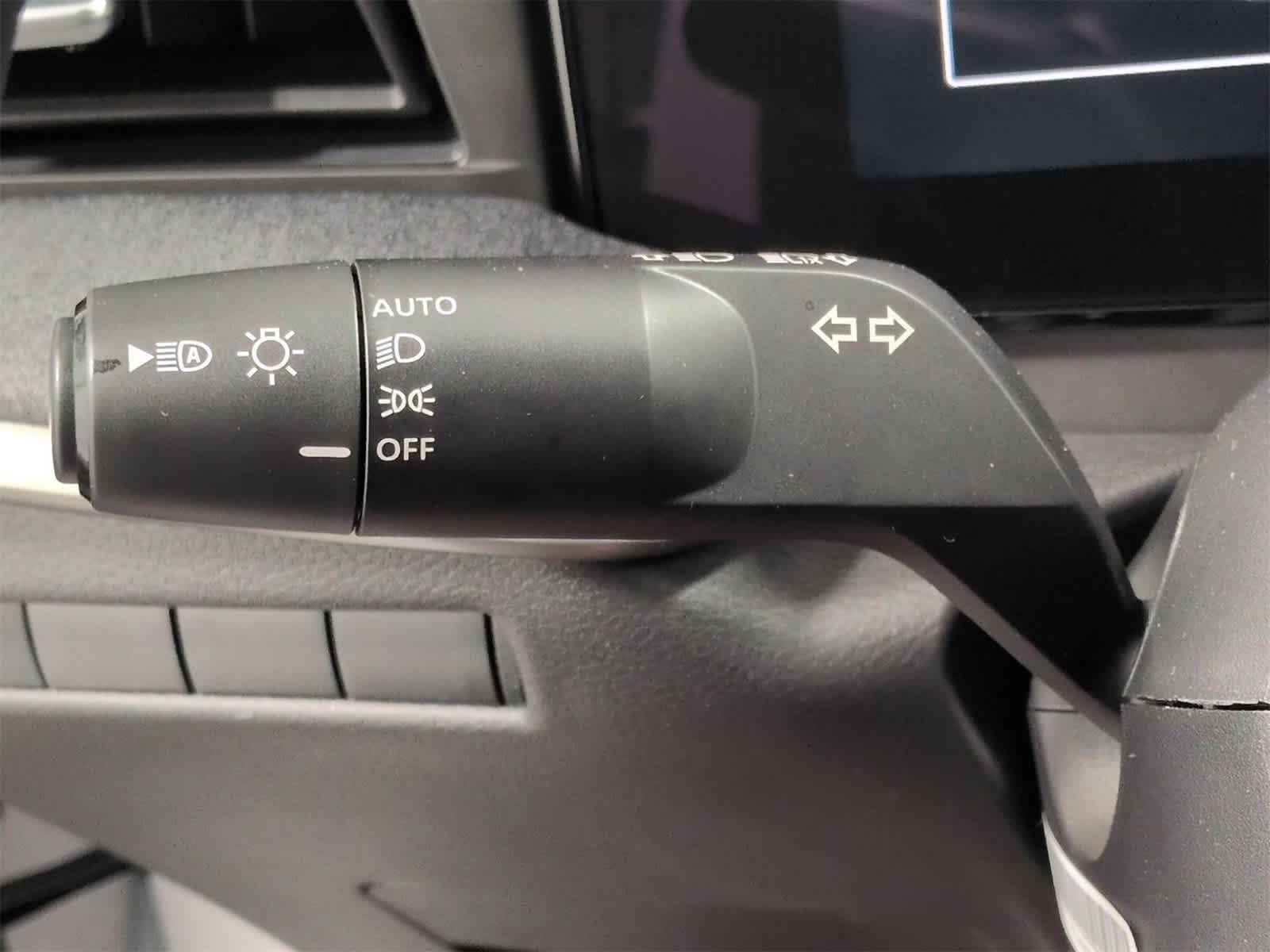 Thumbnail: 2026 Nissan Kicks - 27