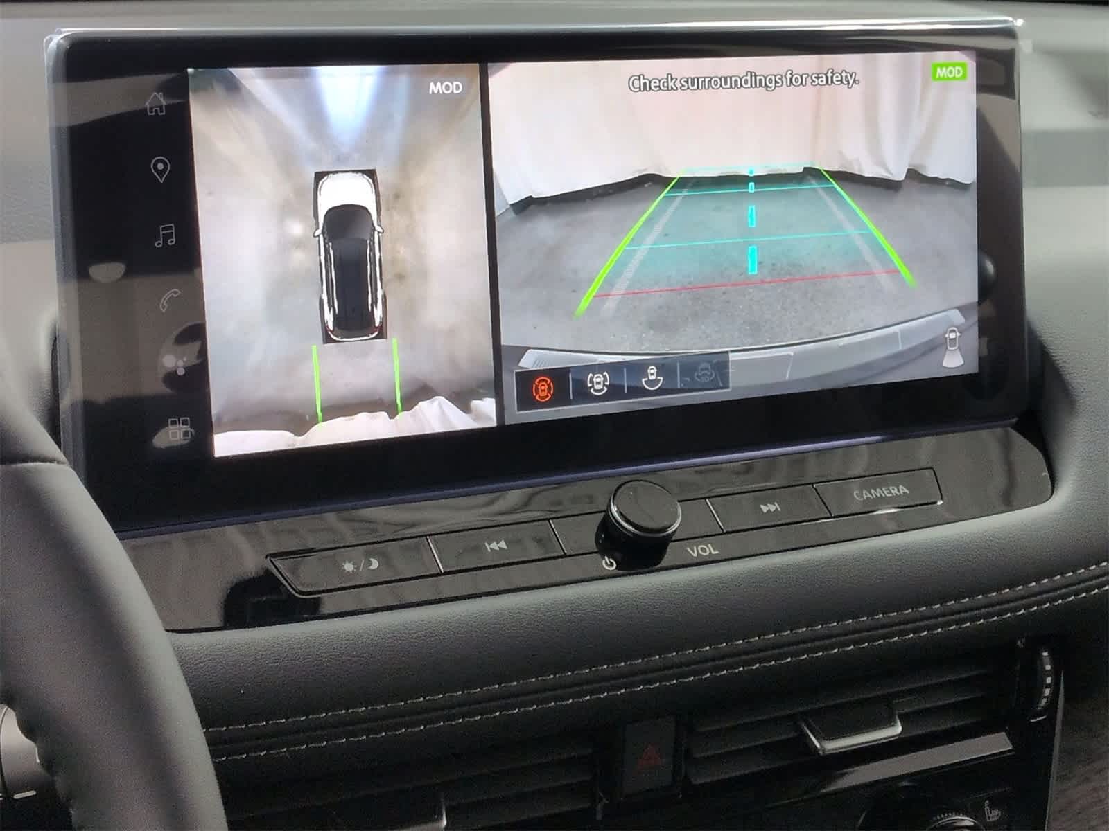 Thumbnail: 2026 Nissan Rogue - 32