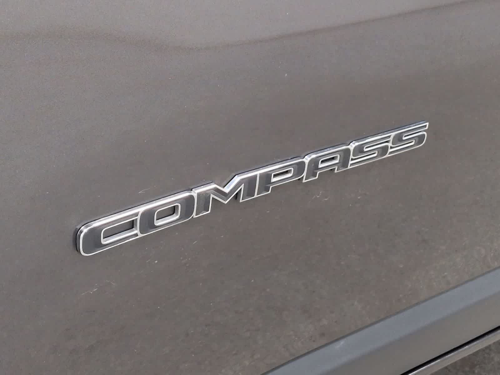 Thumbnail: 2020 Jeep Compass - 13