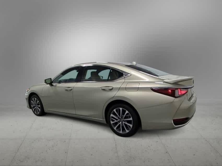 Thumbnail: 2023 Lexus ES - 6