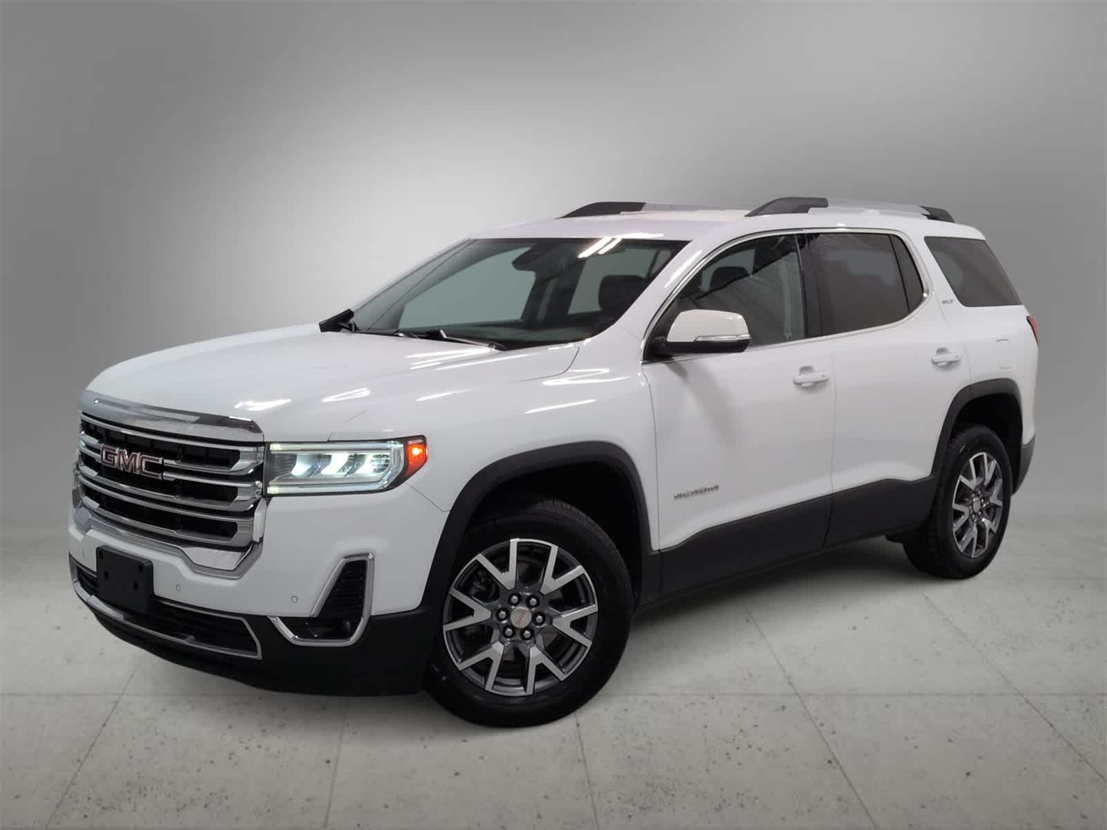 2023 GMC Acadia SLT's photo