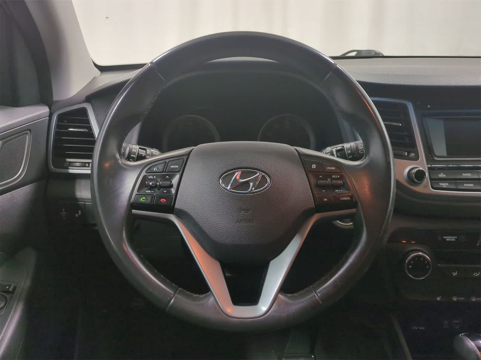 Thumbnail: 2016 Hyundai Tucson - 23