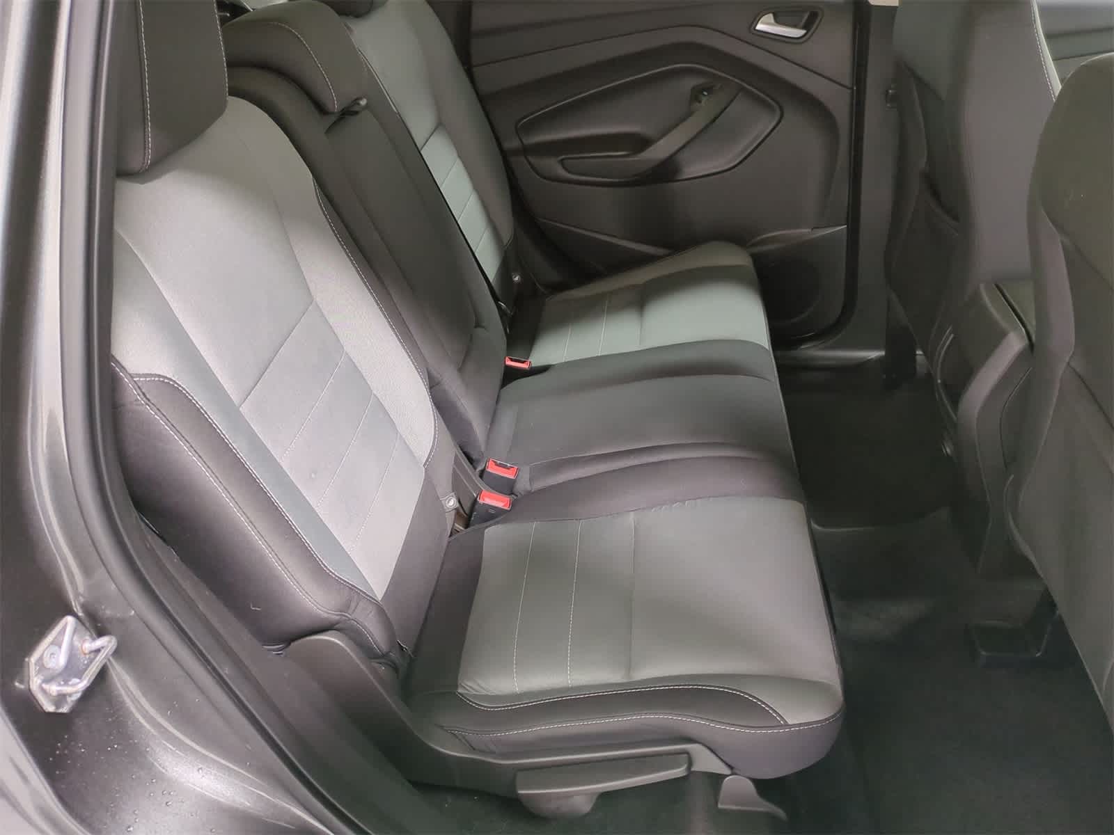 Thumbnail: 2016 Ford Escape - 21