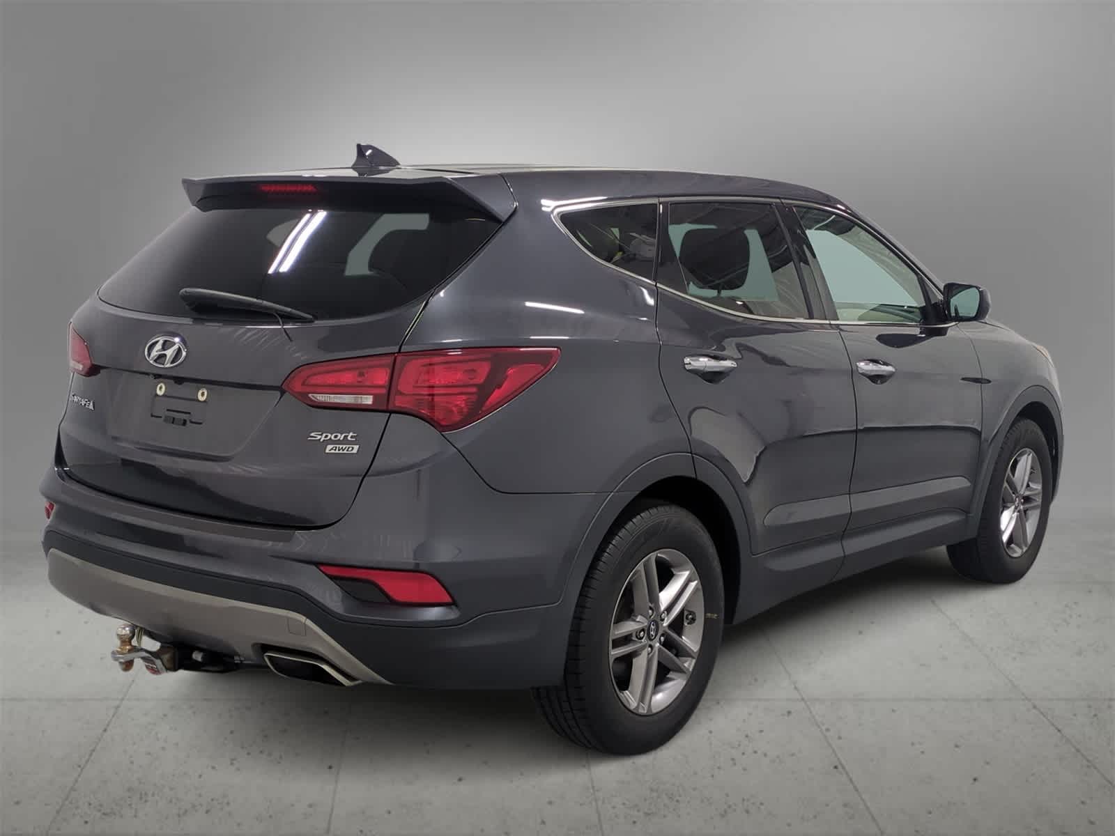 Thumbnail: 2017 Hyundai Santa Fe - 8