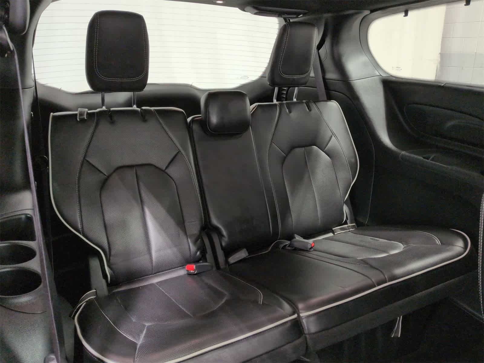 Thumbnail: 2025 Chrysler Pacifica - 39