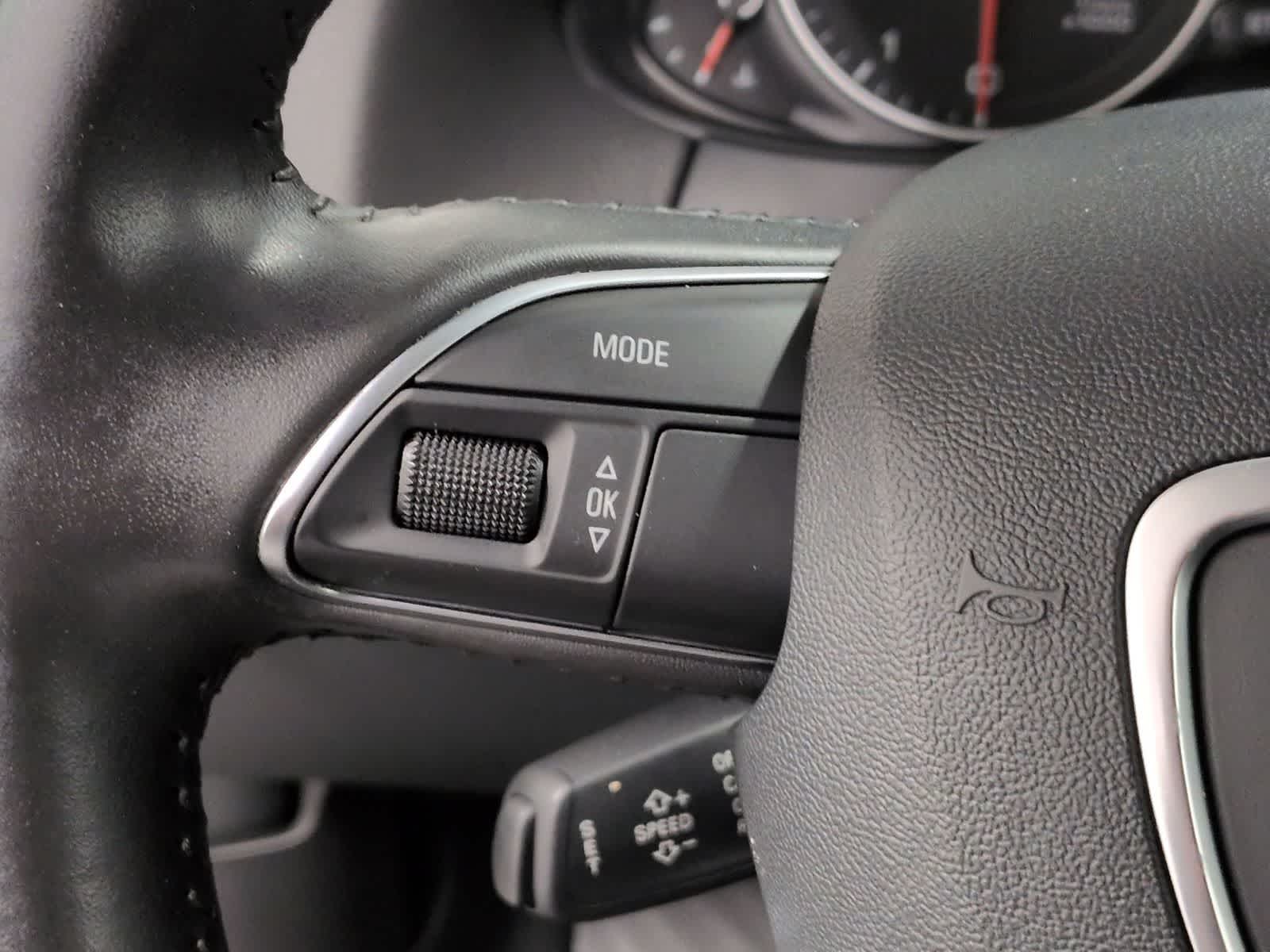 Thumbnail: 2014 Audi Q5 - 24