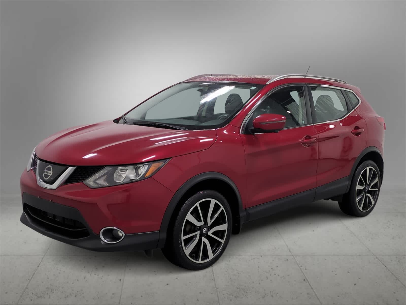 Thumbnail: 2018 Nissan Rogue Sport - 4