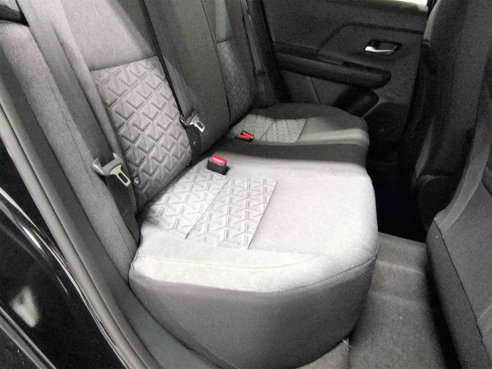 Thumbnail: 2026 Nissan Kicks - 21