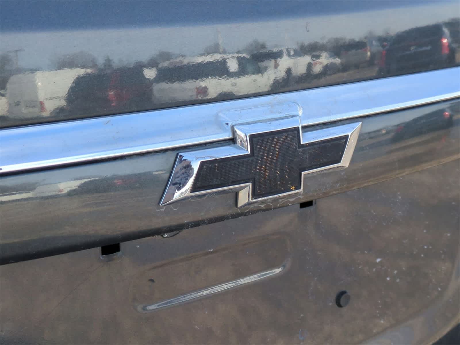 Thumbnail: 2017 Chevrolet Equinox - 11