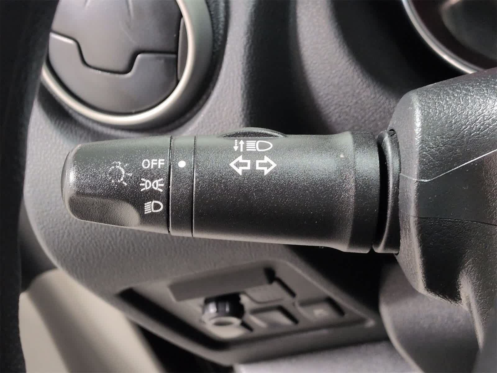 Thumbnail: 2014 Nissan Rogue - 27