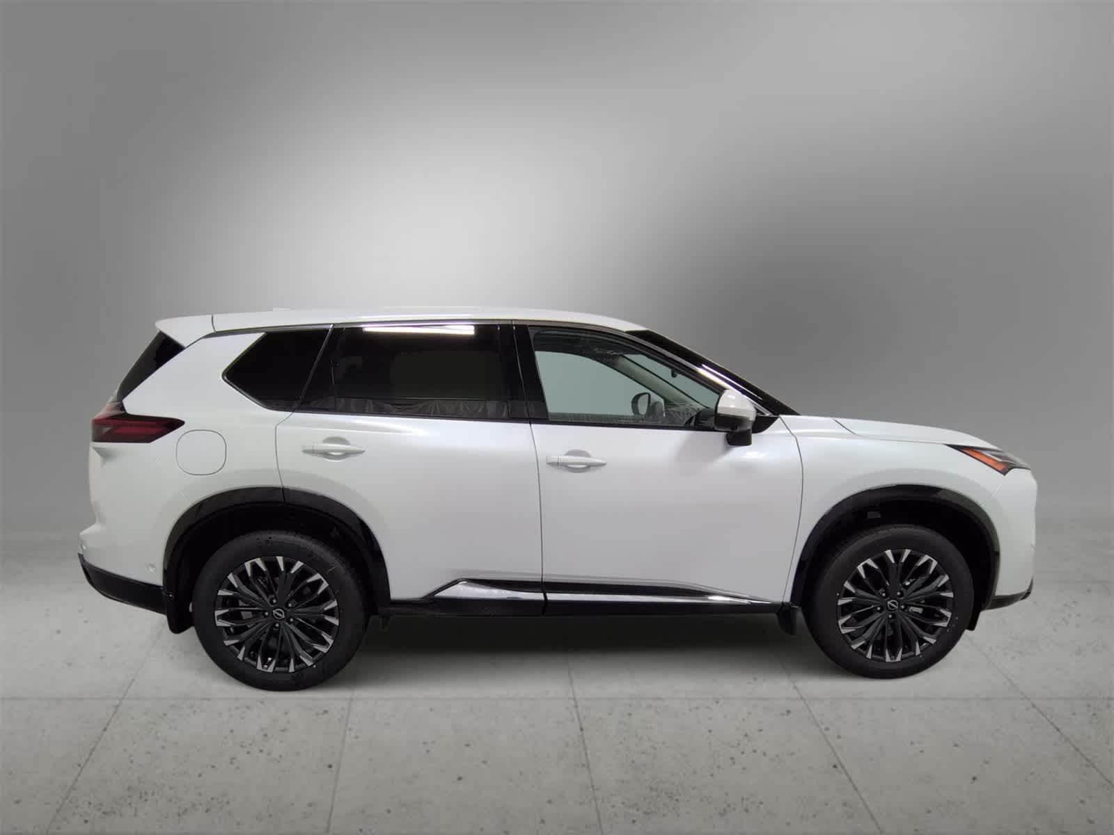 Thumbnail: 2026 Nissan Rogue - 9