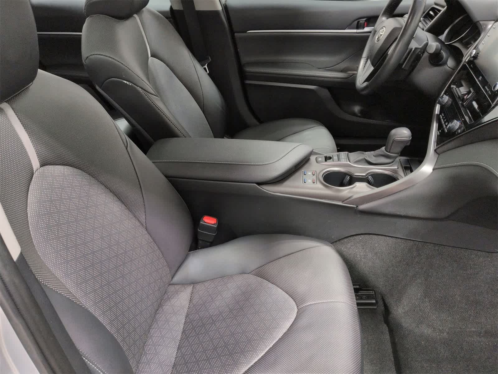 Thumbnail: 2023 Toyota Camry - 24