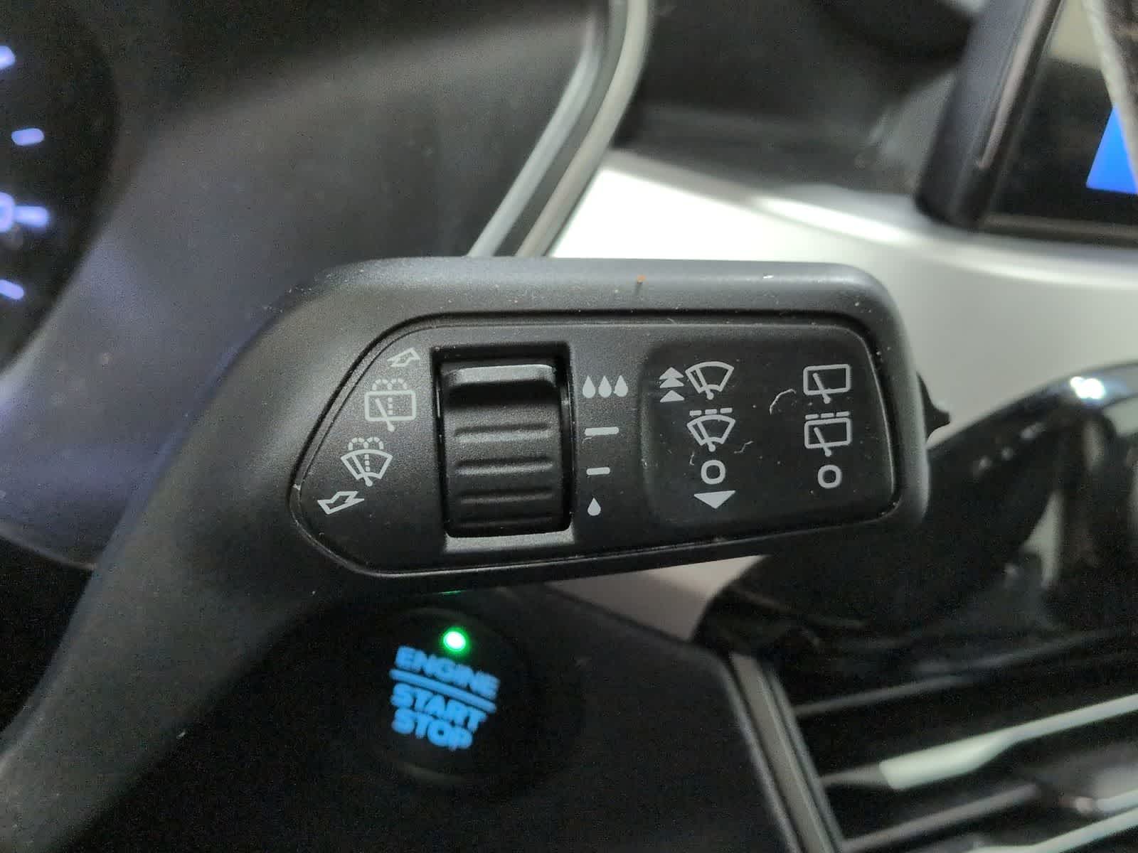 Thumbnail: 2020 Ford Escape - 26