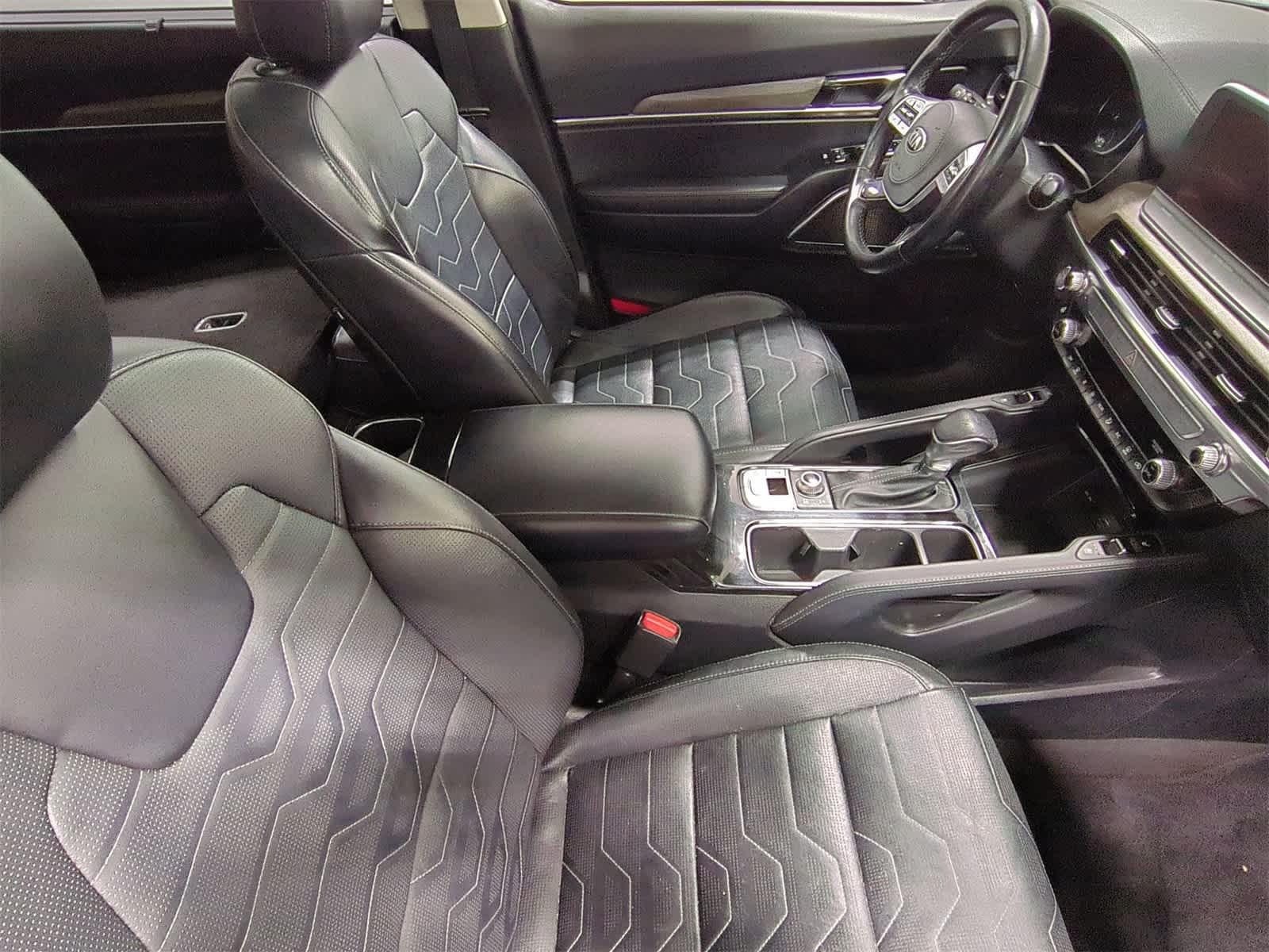 Thumbnail: 2021 Kia Telluride - 24