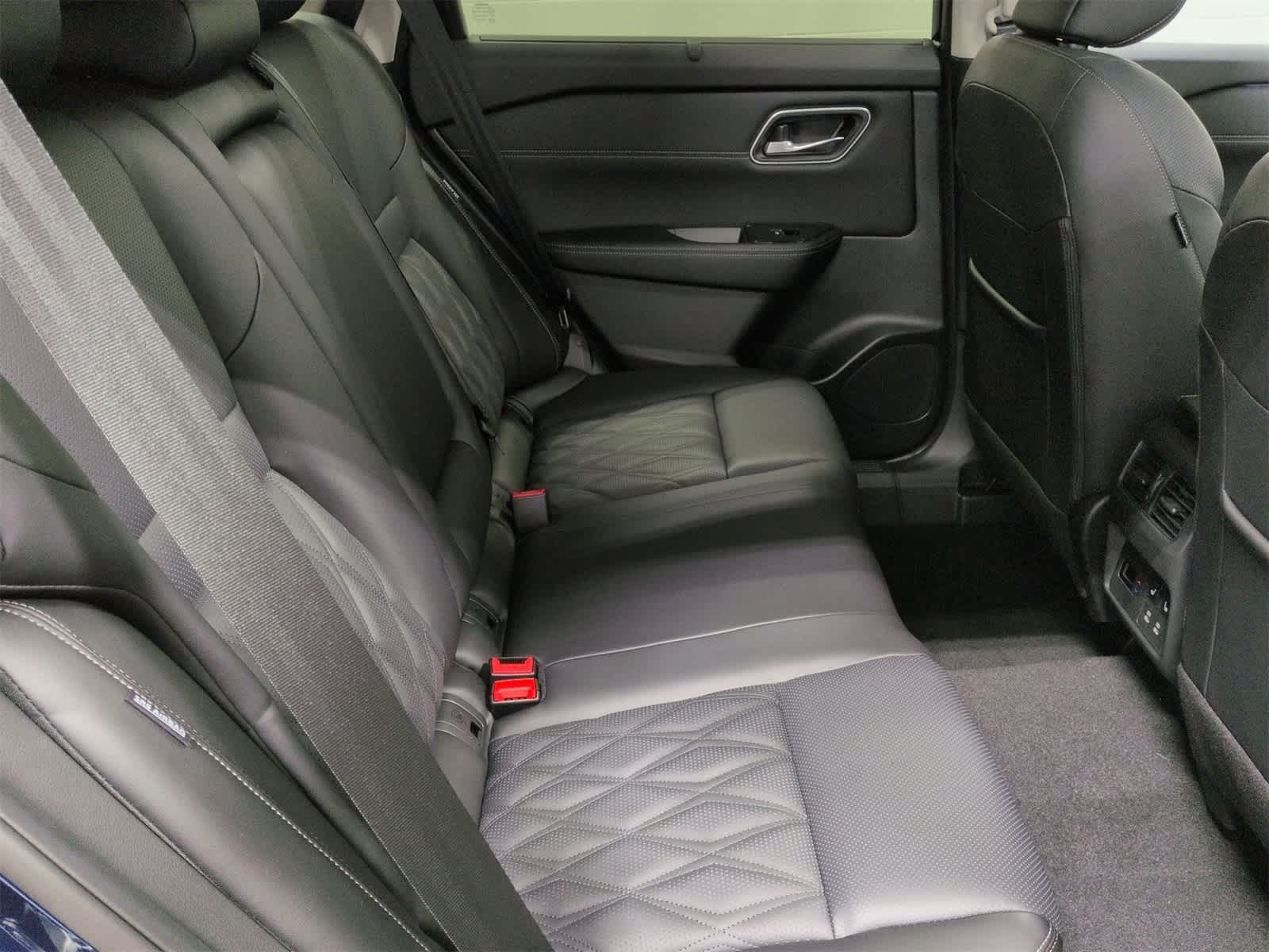 Thumbnail: 2026 Nissan Rogue - 22