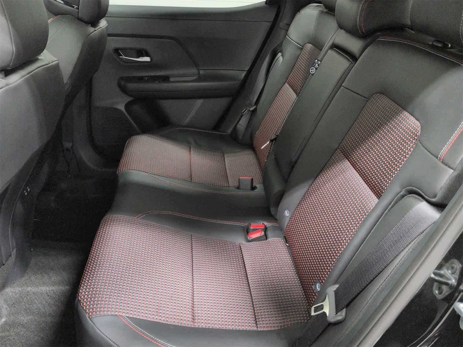 Thumbnail: 2026 Nissan Kicks - 21