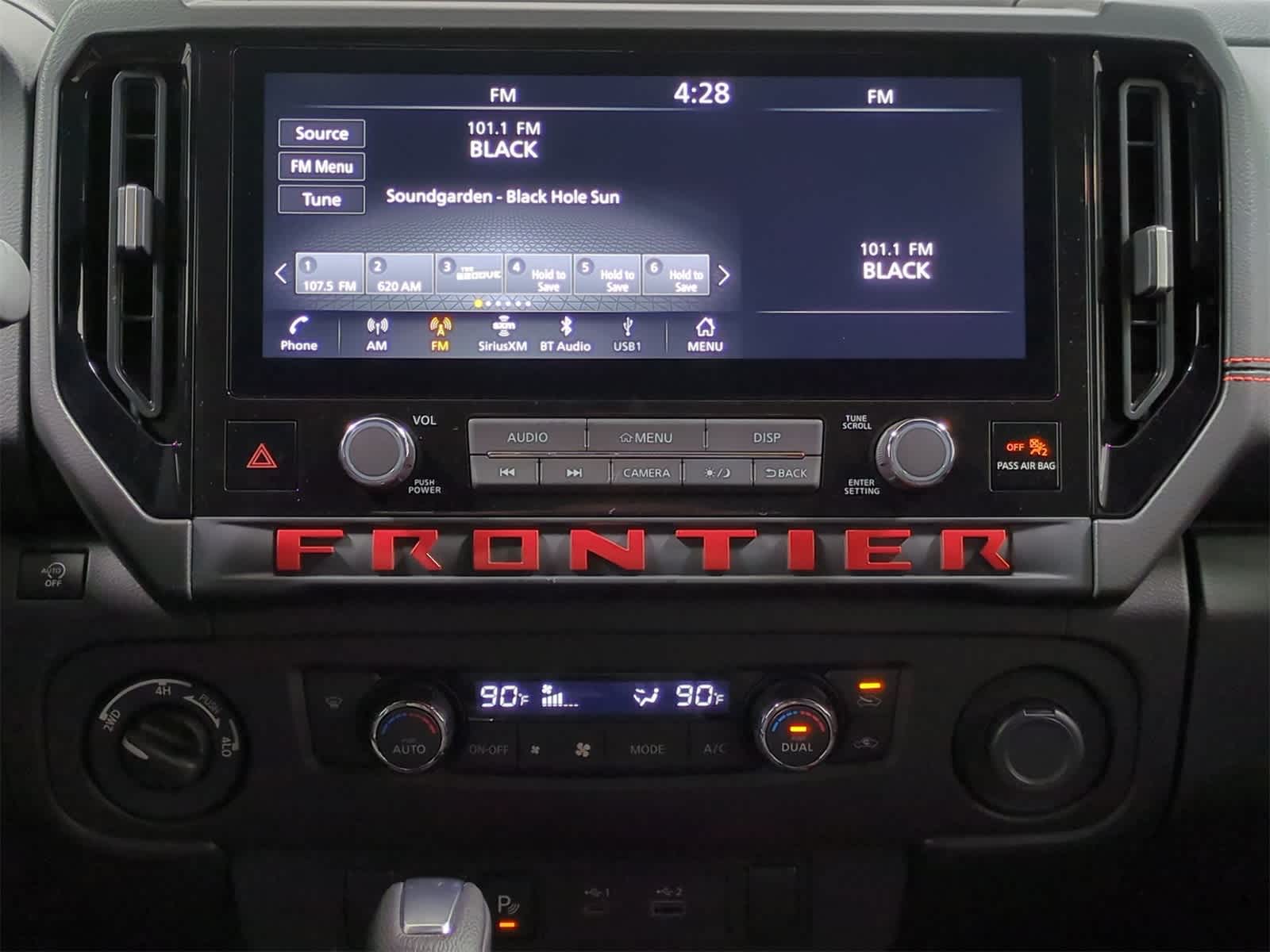 Thumbnail: 2025 Nissan Frontier - 28
